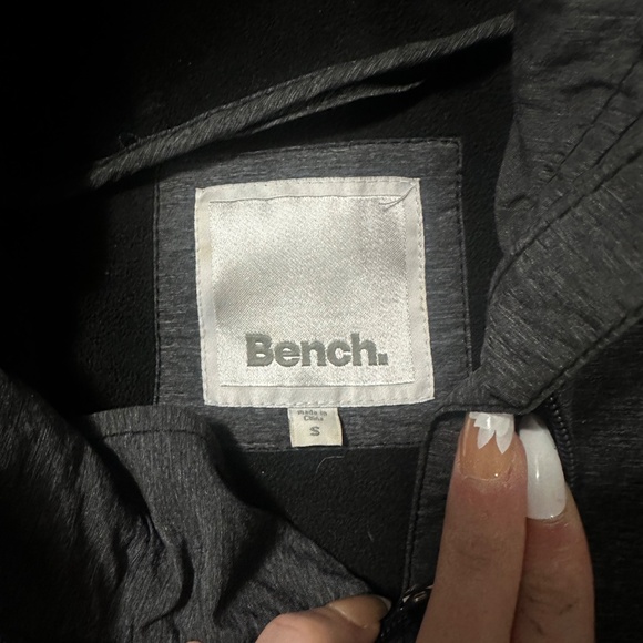 Long Bench Jacket - Picture 2 of 2